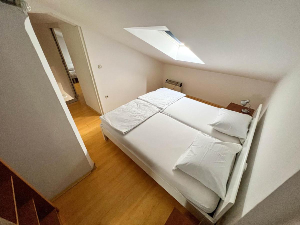 Apartments Arena Pula Ngoại thất bức ảnh