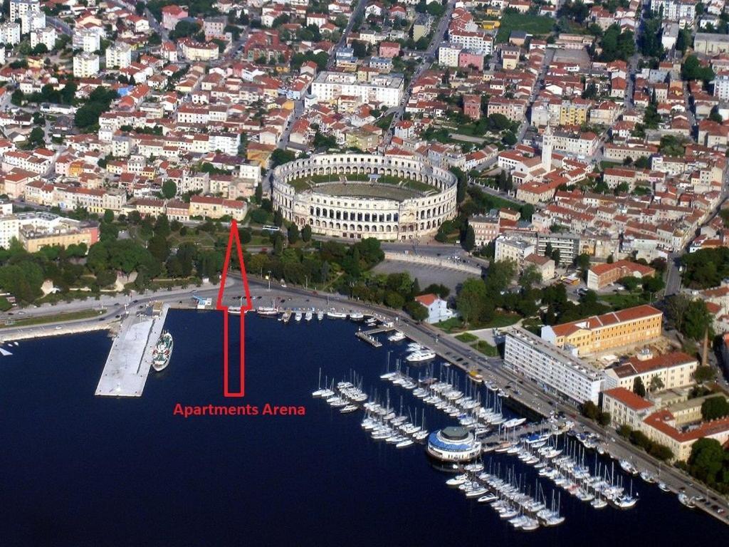Apartments Arena Pula Ngoại thất bức ảnh